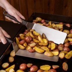 Blackstone Griddle tilbehørssæt 5 dele – spatler, skraber og squeeze-flasker