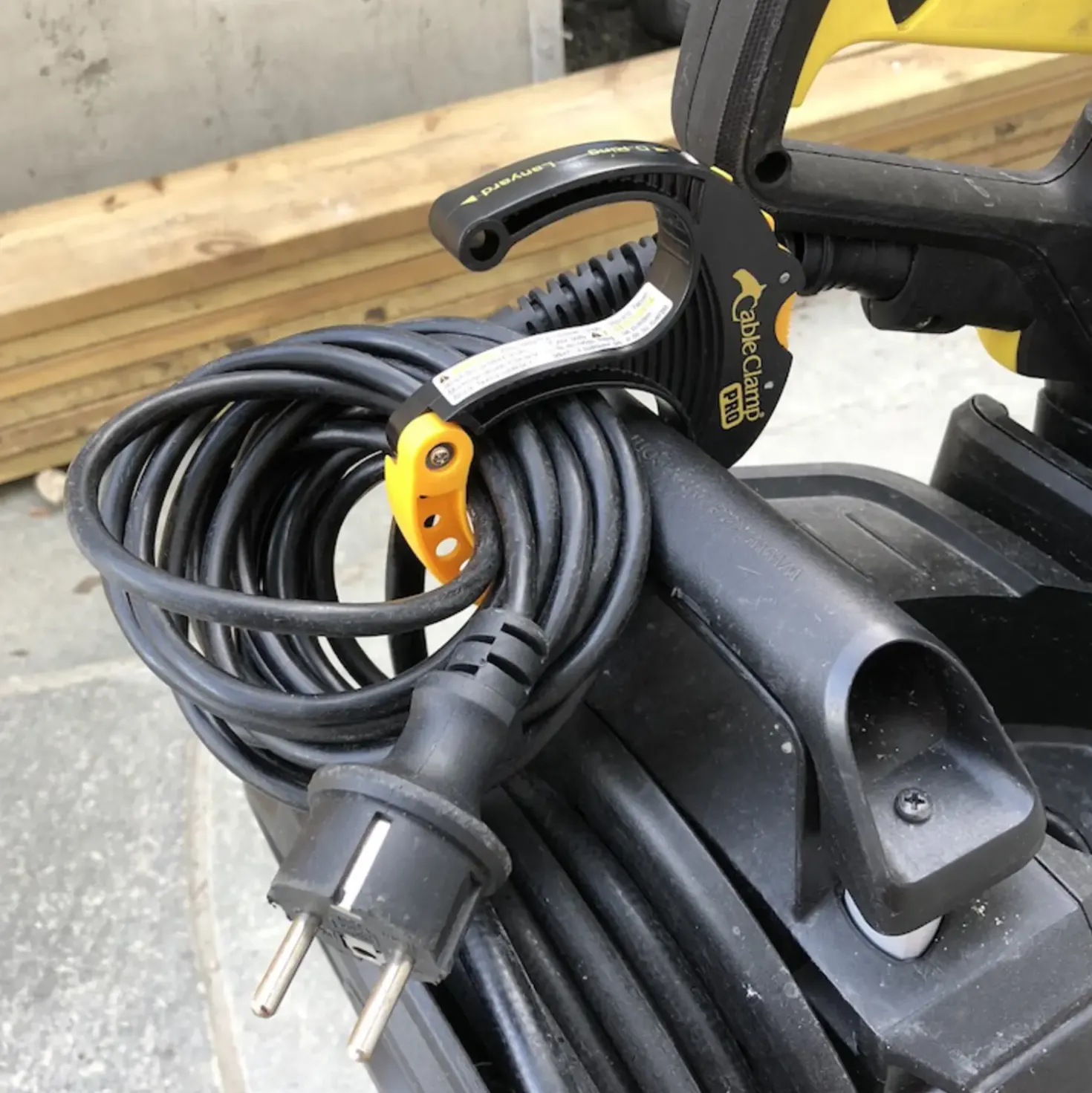 Cable Clamp Pro large