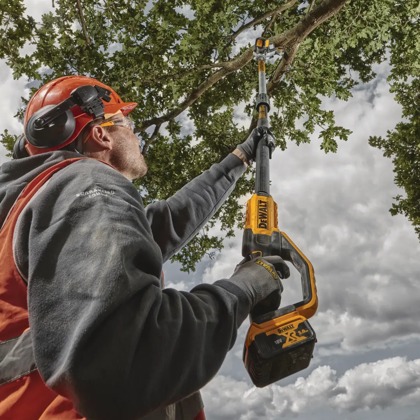 DeWALT DCMPS567N-XJ kædesav med forlængerskaft solo