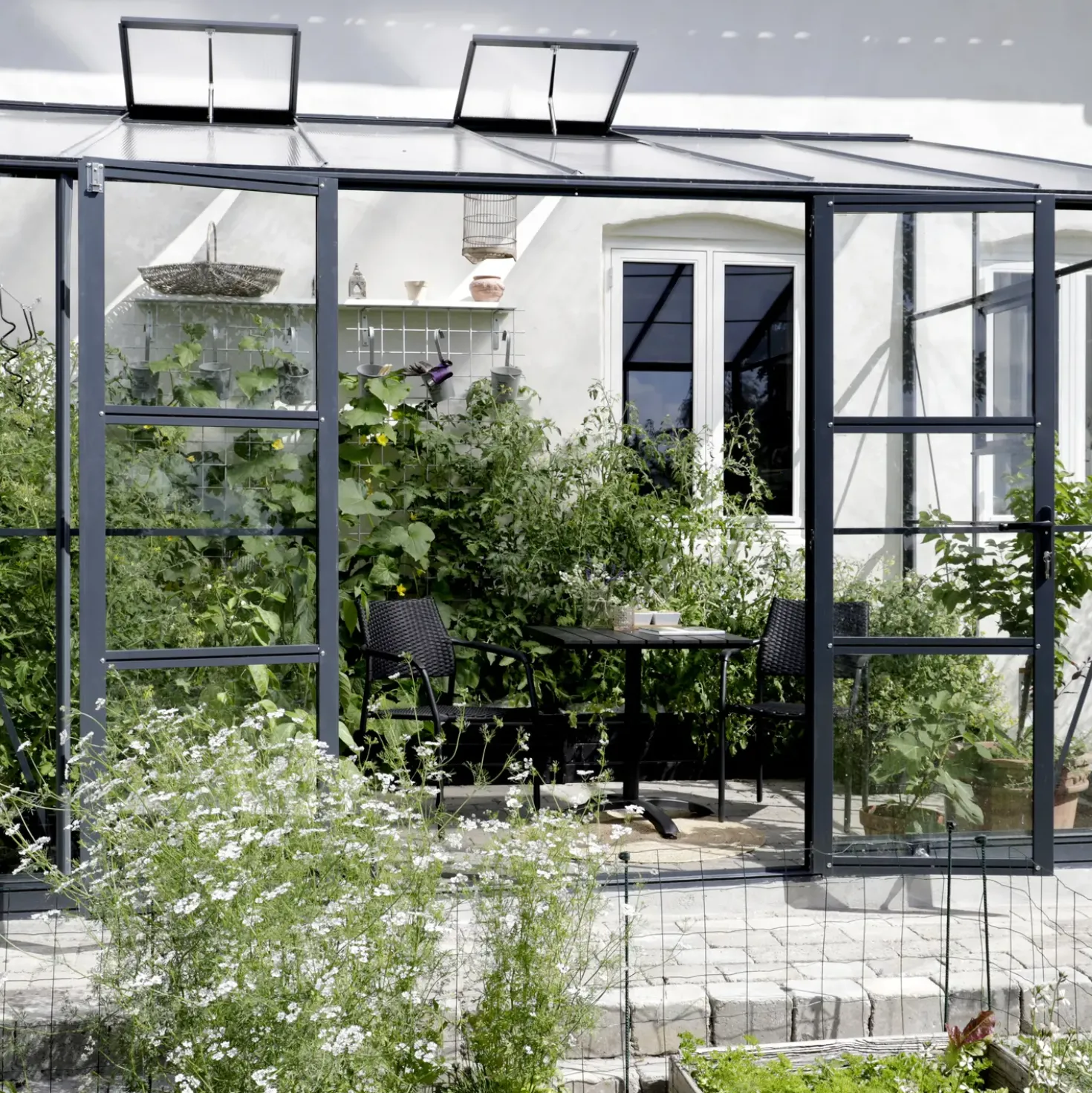 Elmholm Exclusive vægdrivhus antracit med hærdet glas, inkl. sokkel 13,1 m²