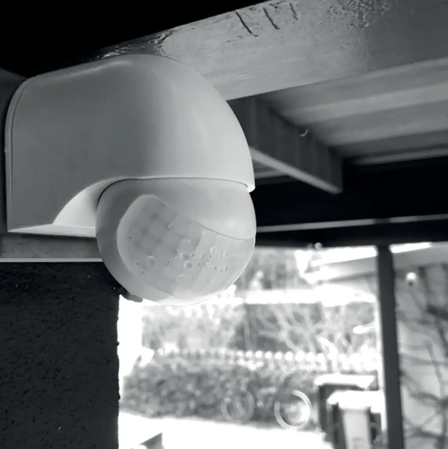 FESH PIR Sensor - ude 230V hvid