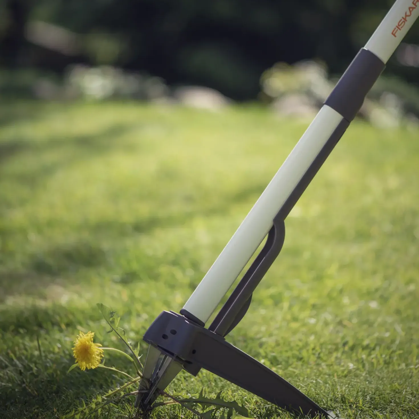 Fiskars Light mælkebøttefjerner 90 cm.