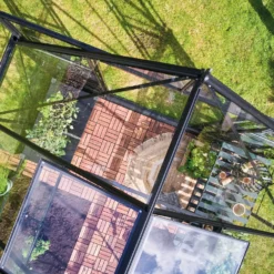 Halls ICON 8 8,1 m² sort m/3 mm delt glas og fundament