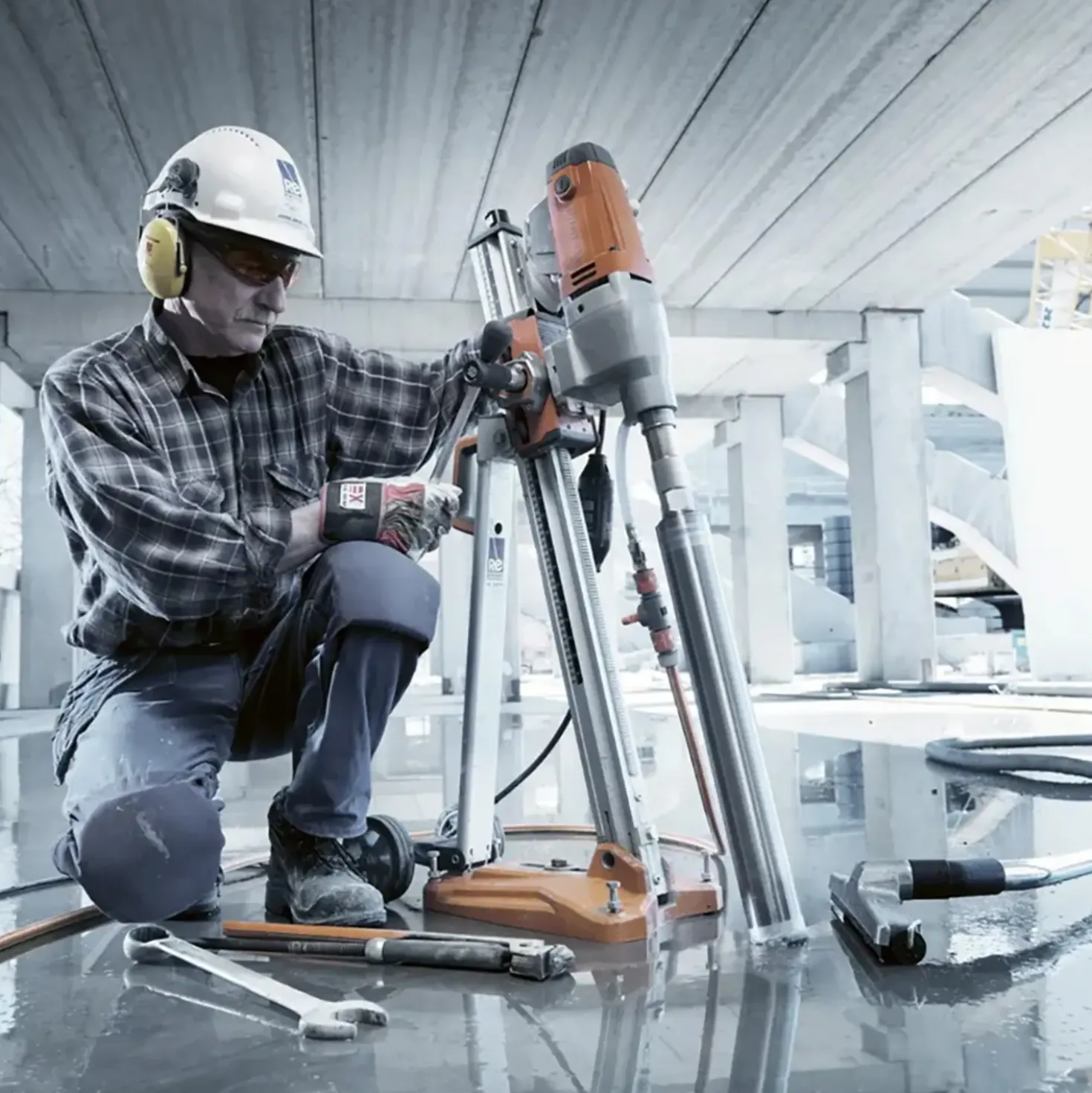 Husqvarna kerneboremaskine m/stativ DMS 240