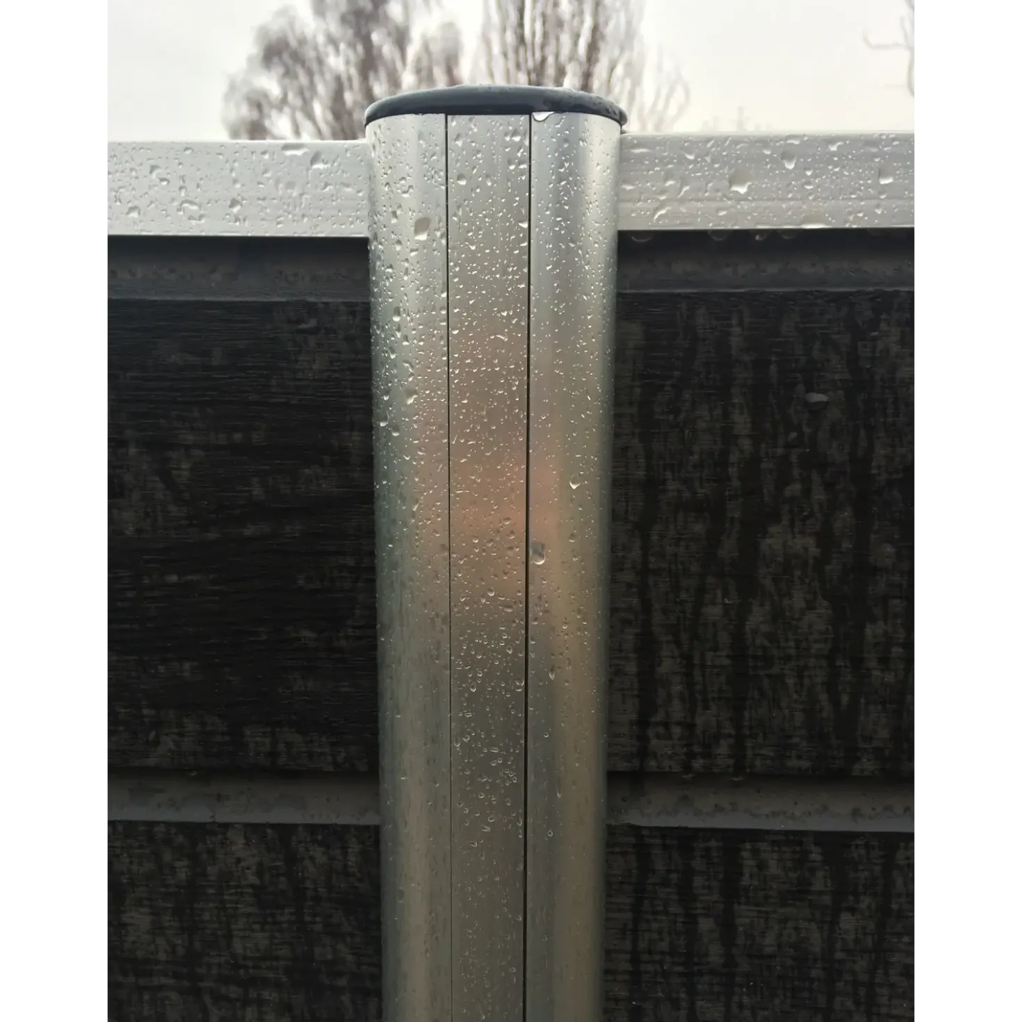Kirkedal aluminium komposithegn startsæt K1 (fer/not), sort (2 stolper)