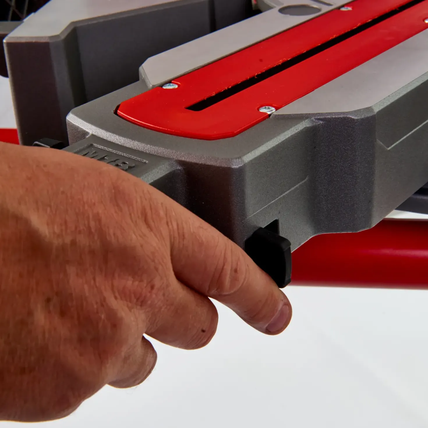 Milwaukee M18™ FMS254-0 Fuel™ akku kap-/geringssav Ø254 mm solo