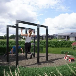 Plus Outdoor fitness model 2 sort