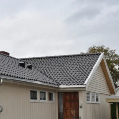 RT848 Laumans vingefalstagsten, antik engoberet