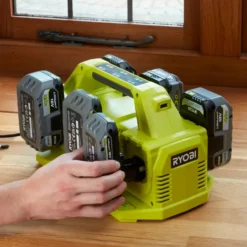 Ryobi RC18640 18V ONE+ oplader til 6 batterier