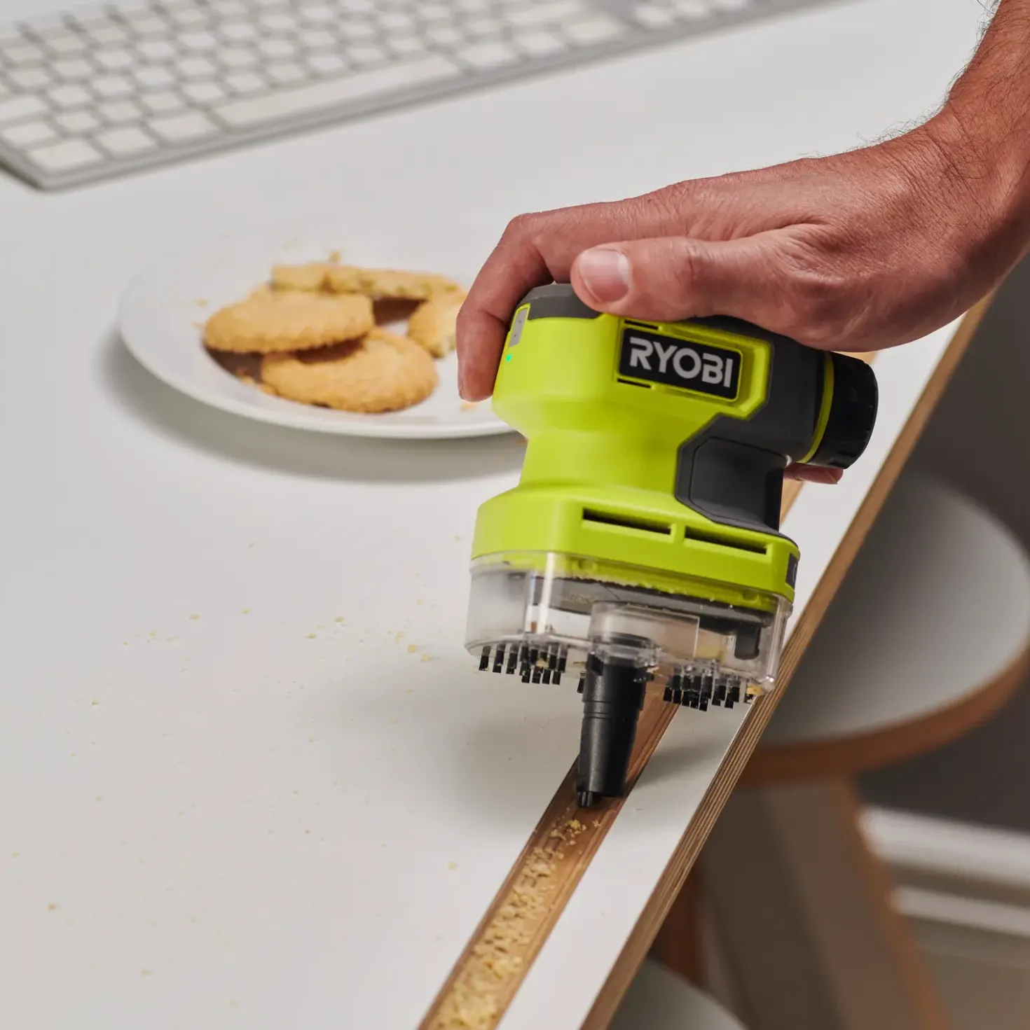 Ryobi RDV4-0 4V USB skrivebordsstøvsuger