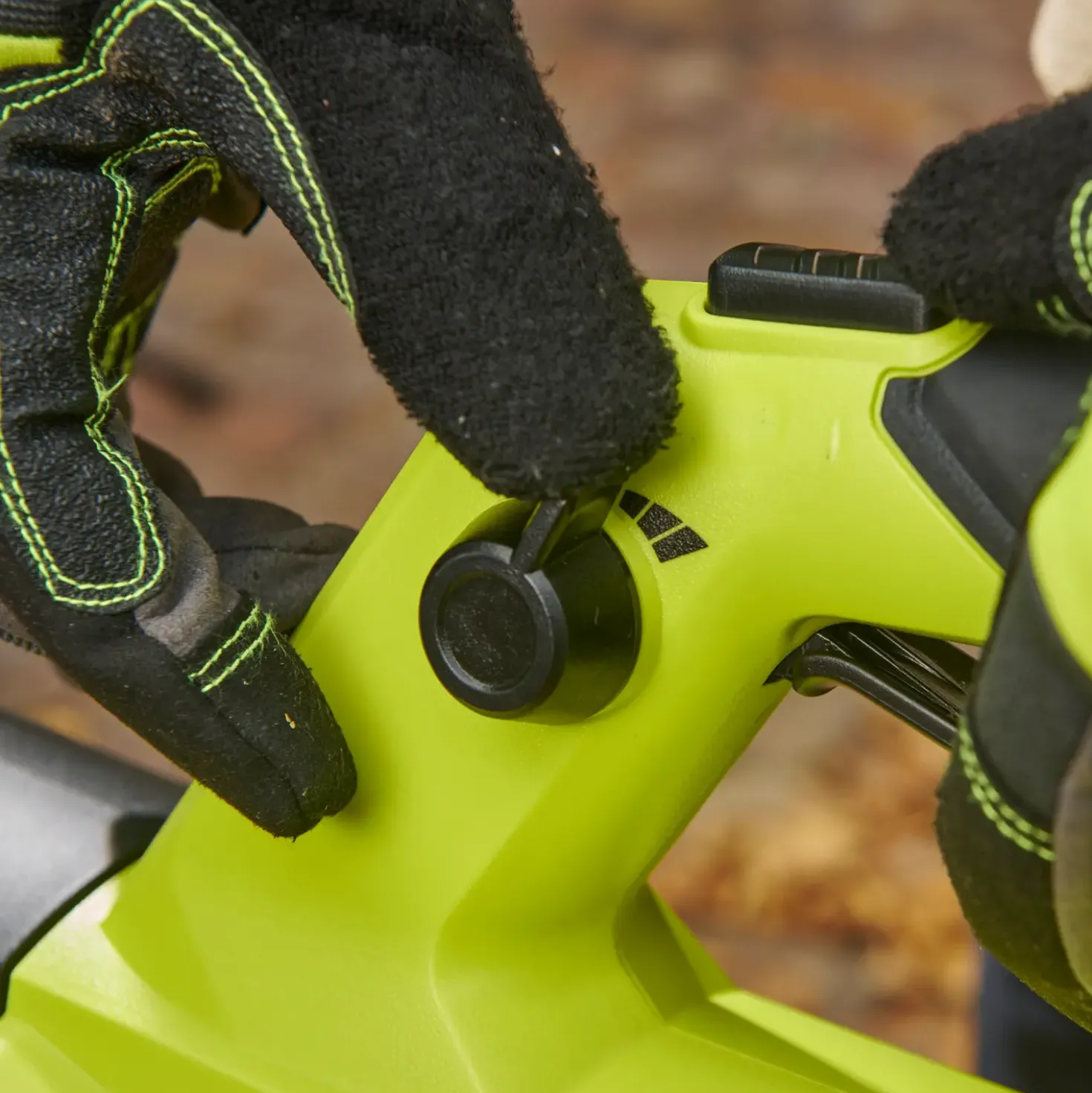 Ryobi RY18BLXD 18V HP Whisper løvblæser solo