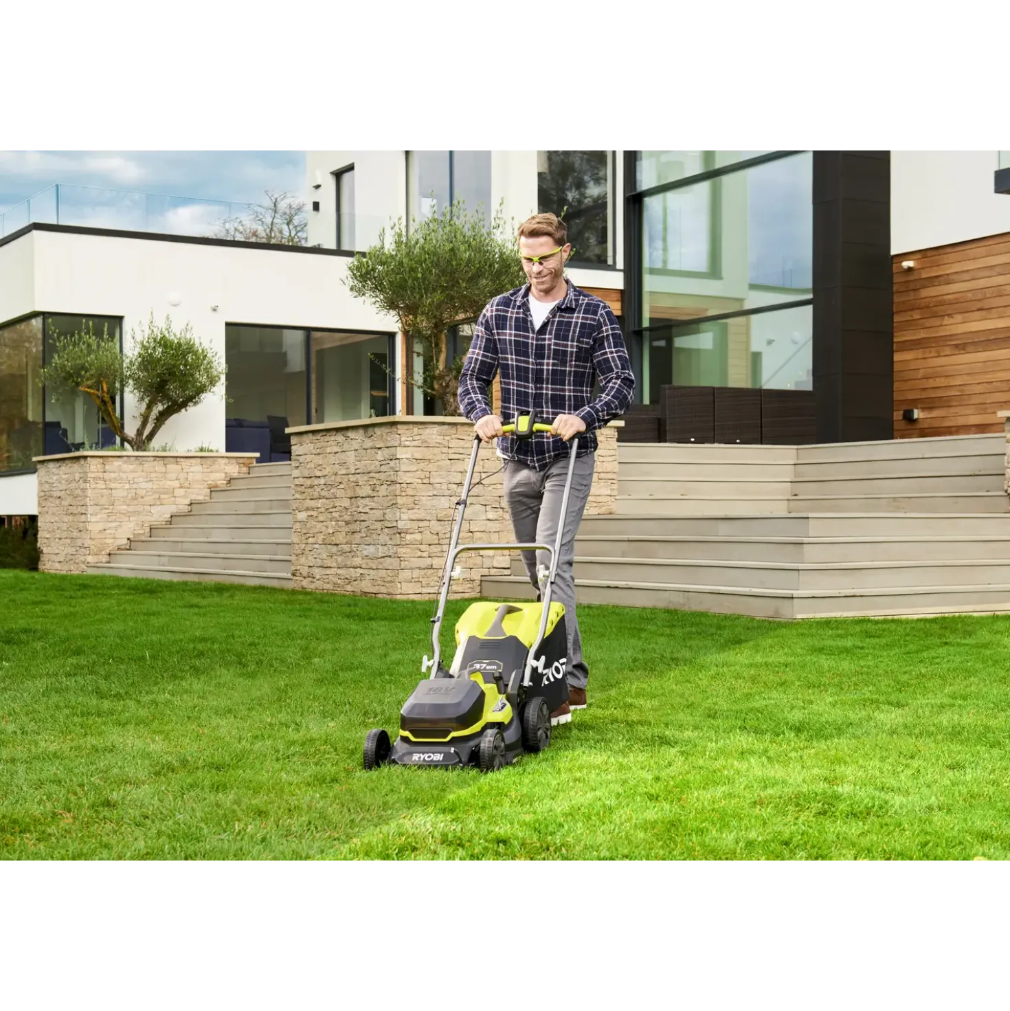 Ryobi RY18LM37A-140 plæneklipper 18V ONE+