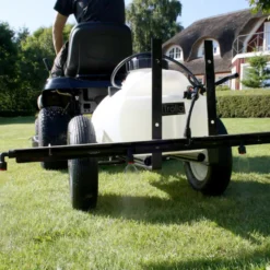 Sprøjtevogn 50 liter med spredebom