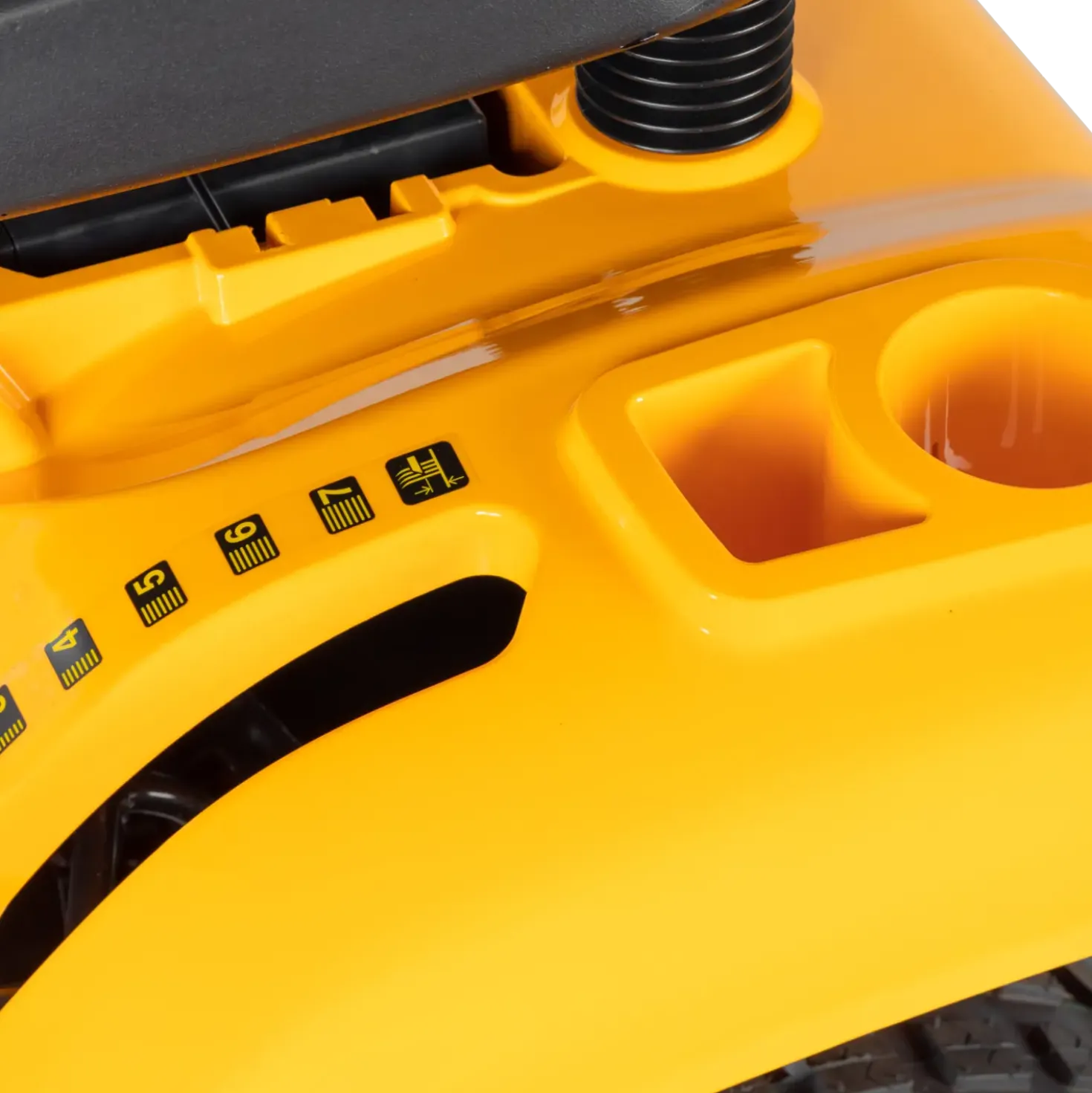 Stiga 398 Tornado havetraktor med hydrostatisk gear