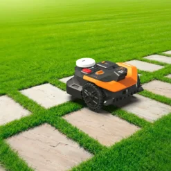 Worx WR305E Vision Cloud robotplæneklipper AI RTK 500 m²